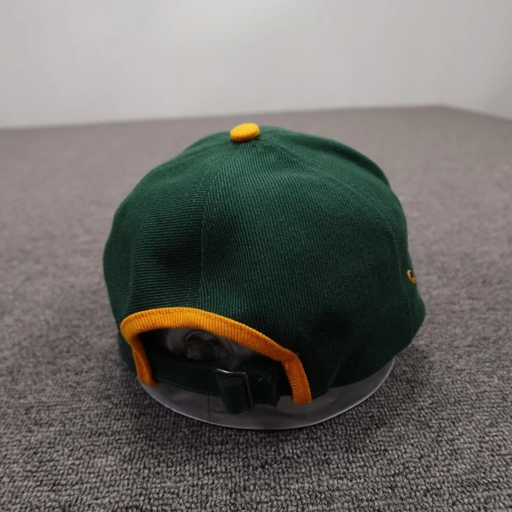 Vintage Green Bay Packers Hat Cap Strap Back Mens One Size NFL Logo Athletic
